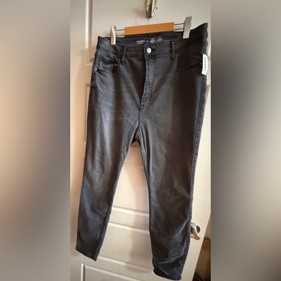 Old Navy Rockstar Higher-High Rise Super Skinny Jeans - Size 16 - NWT - Picture 2 of 7